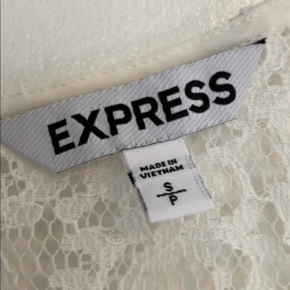 Express Ivory Lace Bodice Short Sleeve Hi-Low Top - Picture 3 of 10